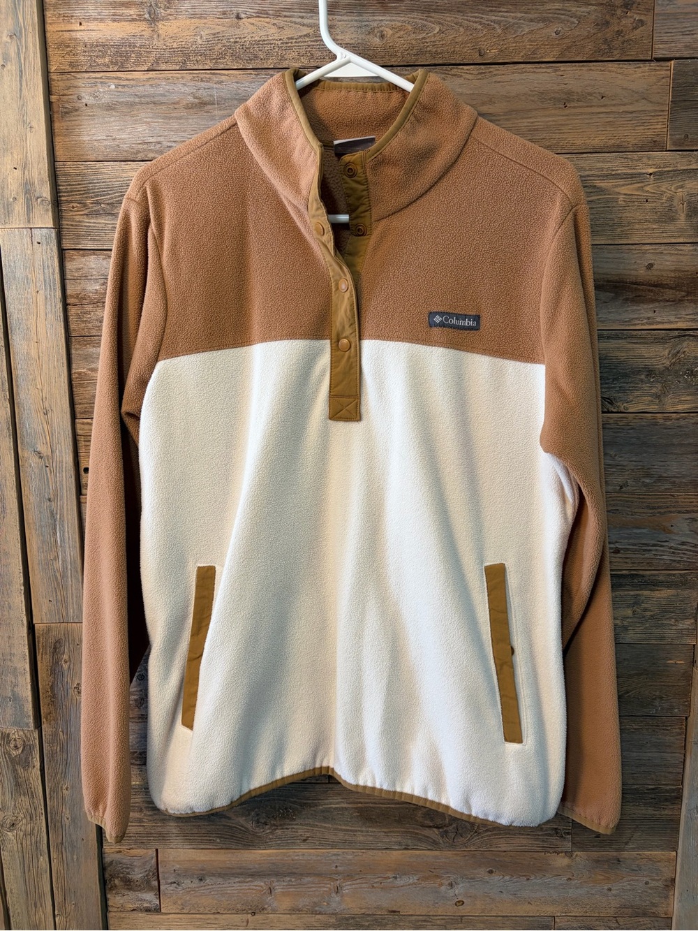 Columbia Two-Tone Tan and Cream Fleece Pullover* - size XL